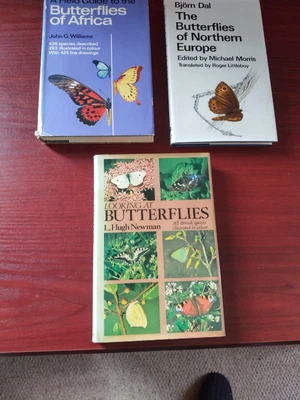 £5.95 • Buy Butterfly Field Guides For Britain, Europe And Africa Set X 3 Books