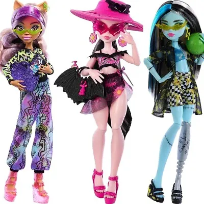 Monster High Dolls Scare-adise Island Frankie Clawdeen Draculaura W Accessories • $22.90