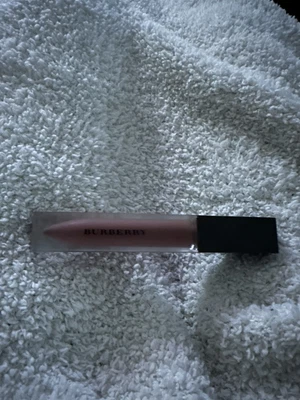$10.99 • Buy Burberry Liquid Lip Velvet Fawn No.05-New