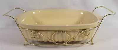 Vintage 1983 FTDA Pfaltzgraff Cream 32-oz. Baking Dish With Metal Carrier • $19.95