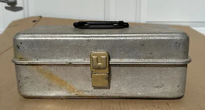 Vintage UMCO Aluminum Metal Tackle Fishing Box Case Small Carry Water Organizer • $19.99