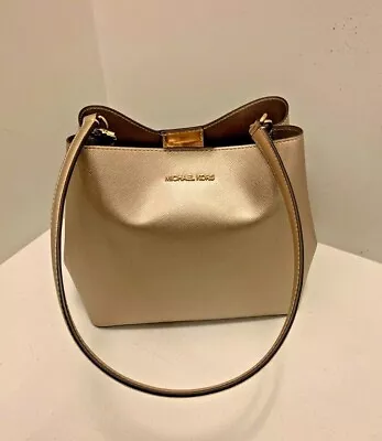 Michael Kors Pratt Medium Women Bucket Shoulder Handbag Purse Variation • $128