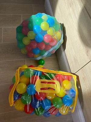 Approx 200 Children Ball Pit Pool Balls Brightly Coloured Plastic  • £9.99