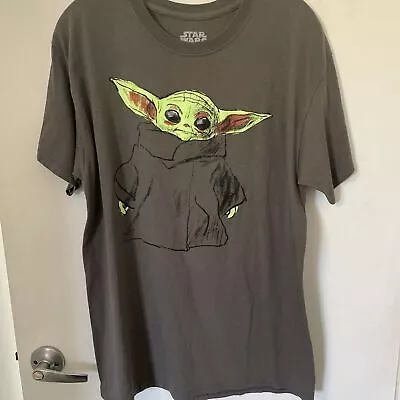 Star Wars Mandalorian Baby Yoda Tee T-Shirt Size L • $6.25
