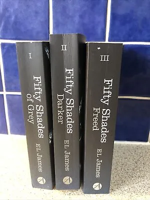 EL JAMES FIFTY 50 SHADES OF GREY DARKER FREED TRILOGY 3 BOOK BUNDLE SET Complete • £14.99