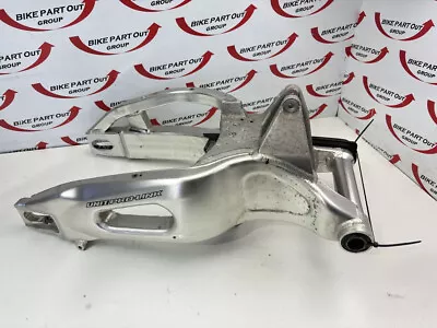 Swingarm Honda CBR1000RR CBR 1000 RR 04-05 52200-MEL-505 • $179