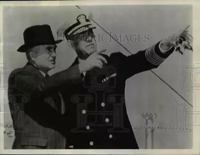 1940 Press Photo Sec. Of Navy Charles Edison Conferred With Adm. J.O.Richardson • $19.99