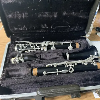 Vintage Bundy Clarinet In Hard Case - Untested • $39