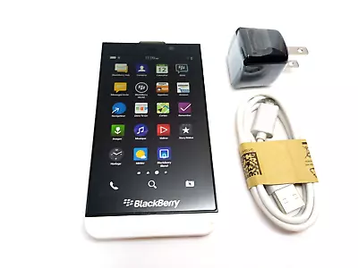 Rogers Chatr Fido Only* White Blackberry Z10  Cell Phone Cellular Mobile 3g 16gb • $47.22