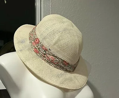 Vintage Village Hat Shop Safari Hat Womens Floral Band Retro AWESOME  • $79.99