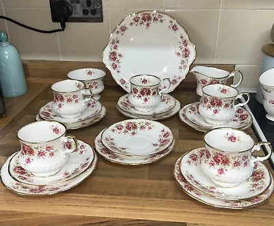 ROSINA Queens Roses  Bone China 20 Pc Tea  Set Gold Trim With Roses Vgc • £22.99