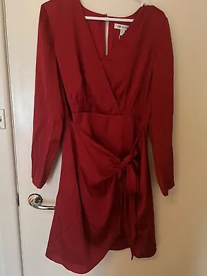 $90 • Buy Forever New Dress Size 12