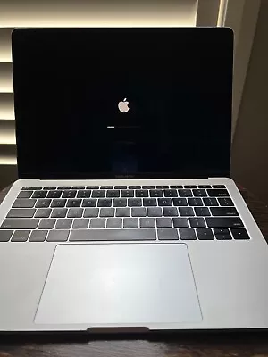 Apple MacBook Pro 13.3  (Intel Core I5 7th Generation 2.30GHz 16GB RAM... • $650