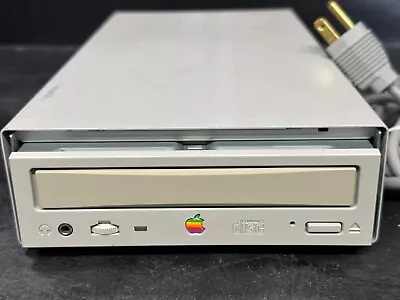 $149.99 • Buy VINTAGE Apple - AppleCD 600e External SCSI CD-ROM Drive 1995 - RARE