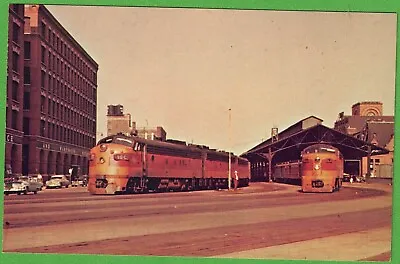 Train Locomotive Vintage Postcard Milwaukee Road (70) • $0.99