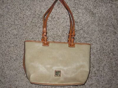 Dooney Burke Beige Tan Leather Purse Shoulder Tote Bag Zip Closure • $10.49