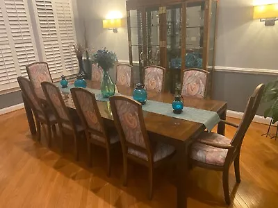 Complete Henredon Dining Room Set • $3100