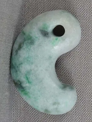 18c Japanese Jadeite MAGATAMA Bead • $195