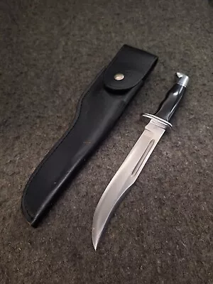 VINTAGE BUCK HUNTING KNIFE #120 W/ LEATHER FLAP SHEATH Pre-owned Nice  • $137
