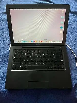 2008 Apple MacBook A1181 13” Black Laptop 2.16GHz 4GB RAM 250 GB HDD Charger • $200