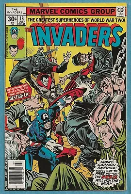 INVADERS #18. 1977 Bronze Age Marvel.  Enter: The Mighty Destroyer!  FREE S&H! • $10