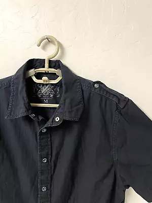 GUESS Pearl Snap Shirt Mens M 40x27 Solid Black SS Metal Logo Epaulette Textured • $15.58