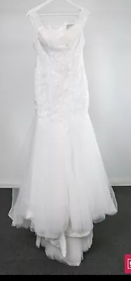 $400 • Buy Wedding Dresses Size 8-10 BRAND NEW 