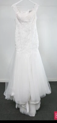 $400 • Buy Wedding Dresses Size 8-10 BRAND NEW 