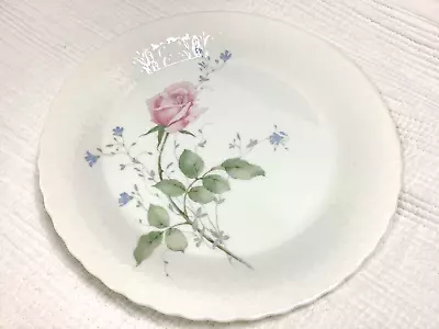 Mikasa Bone China April Rose 10-1/2  Dinner Plates A7053 Japan • $12