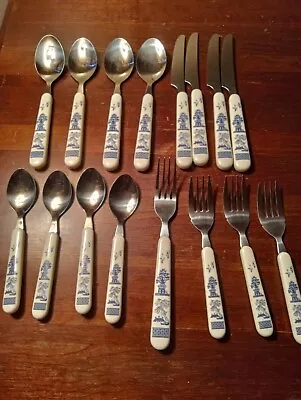 16 Piece Vintage Blue Willow Flatware Stainless Taiwan • $13.50