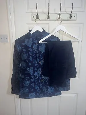 Navy Blue Men’s Suit Size 38 • £60