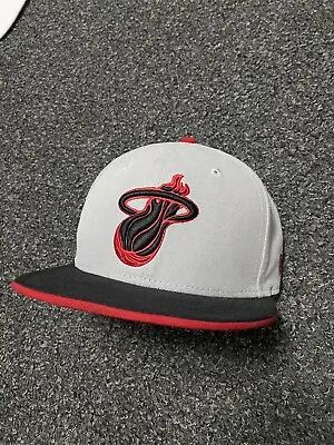 New Era Miami Heat Snapback Hat Gray Cap Mens Logo Embroidered NBA • $4.99