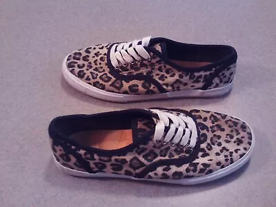 Mossimo Supply Co Leopard Print Canvas Sneakers Tennis Athletic Shoes Size 6 • $10.95