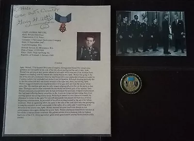 RARE Gary Wetzel Medal Of Honor Army Vietnam MoH 2x Autographs & Challenge Coin • $125