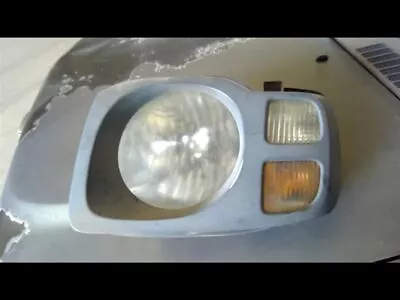 Driver Left Headlight XE Fits 02-04 XTERRA 1048407 • $84.55