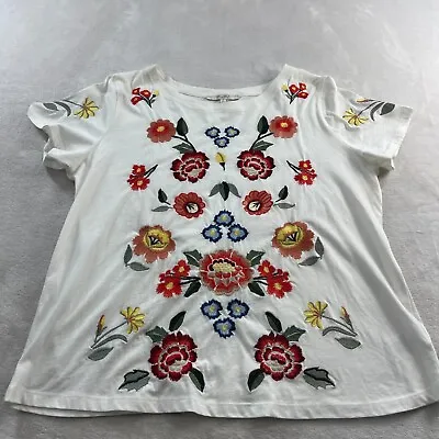 Miss Me White Embroidered Floral Short Sleeve Women's Shirt Medium • $13.99