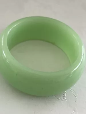 VINTAGE  Lucite Jade Green Colored Bangle Modern Beautiful & Stylish • $12.99