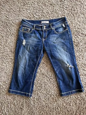 Vigoss Womens Capri Jeans Size 11 Distressed Comfort Stretch Denim Mid Rise • $11.99