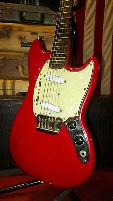 Vintage 1964 Fender Duo Sonic II Red W/ Vintage Hardshell Case • $2699