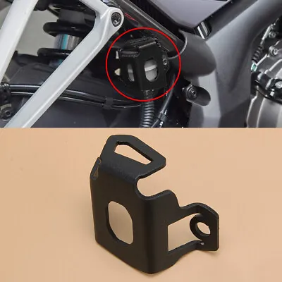 Rear Brake Fluid Oil Reservoir Guard Cover Fit For Yamaha YZF R1 R3 R7 R15 New • £7.91