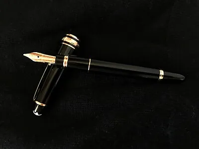 NEW Montblanc Meisterstuck Fountain Pen~YD1337782 ~ Medium~Nib 4810 14C 585 4.5  • $425