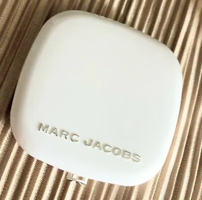 MARC JACOBS O!mega Bronzer Coconut Perfect Tan #104 Tan-Tastic Travel Size .13oz • $13.95