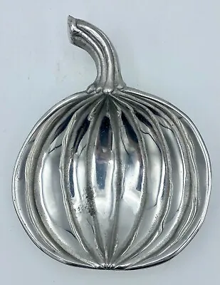 Mariposa Brillante Silver Metal Pumpkin Trinket Dish 7  X 5.5  • $15