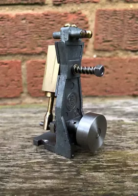 £30 • Buy USE Vertical Oscillating Engine