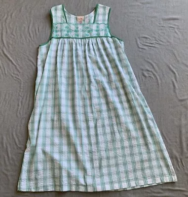 The Vermont Country Store Nightgown Womens 1X Green Plaid Floral Embroidered • $22