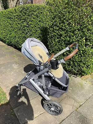 Uppababy Vista Pushchair And Carrycot Plus Extras • £175
