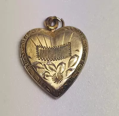 Vintage Gold Tone Heart Locket • $9.99
