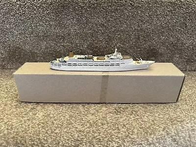 P&O Cruises ‘TASKFORCE CANBERRA’ 1/1250 Mercator M930A Cruise Ship Model - 20cms • £149