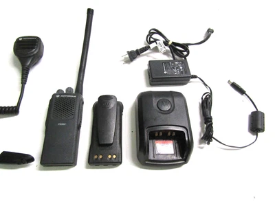 $199.99 • Buy Motorola PR860 35-50 MHz Low Band Two Way Radio W Charger AAH45CEC9AA3AN