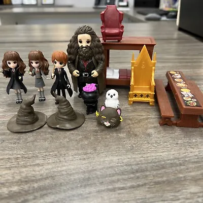 $29.99 • Buy HARRY POTTER Castle Figures Set Of Hermione Weasley Hagrid Owl Accessories Lot